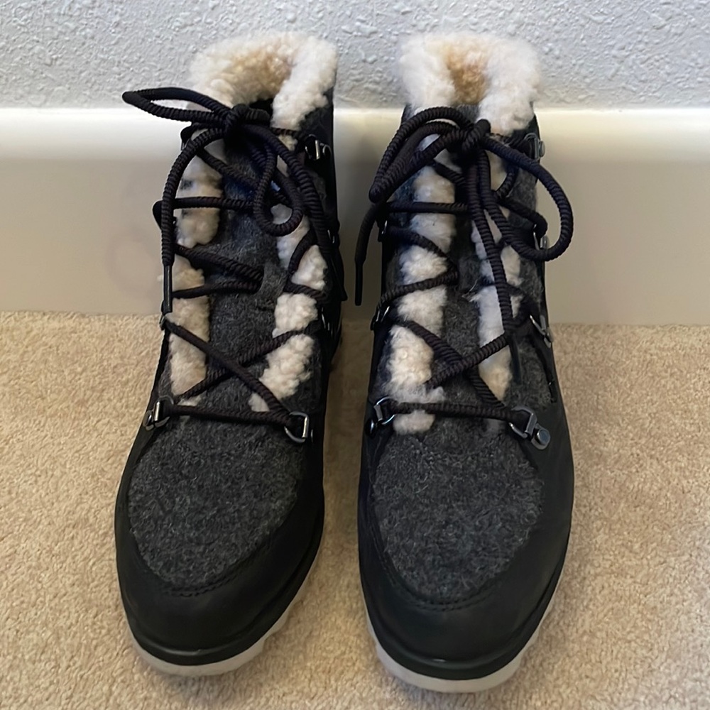 Sorel Fur Lined Boots Size 9